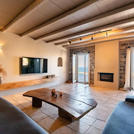 Villa Luxury Delphinus - Allparos